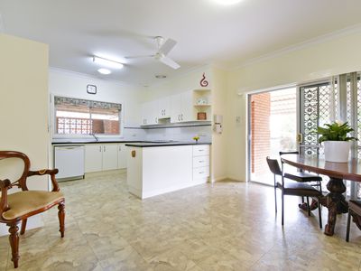 30 Banksia Crescent, Dubbo