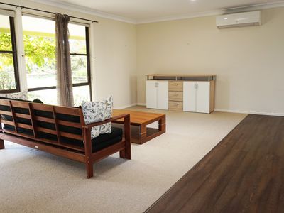 5-7 SWAN STREET, Robertson