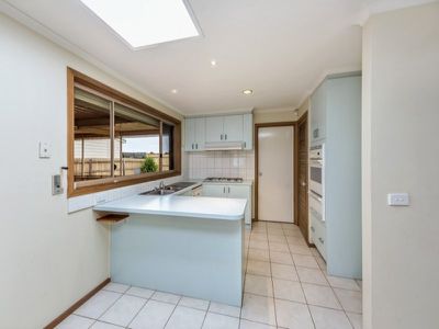 17 Whitsunday Drive, Hoppers Crossing