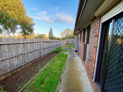 2 / 2 Maplehurst Avenue, Hoppers Crossing