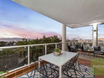 2 / 4 Stanton Terrace, Townsville City