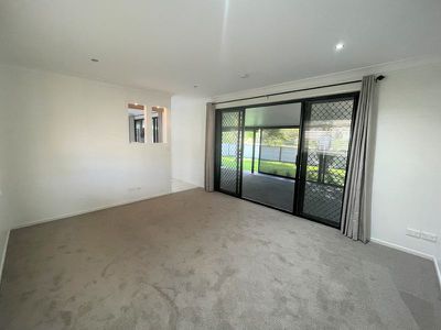 45 Passerine Drive, Rochedale South