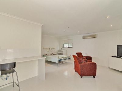6 / 145 Exilis Street (Kent Close), Springwood