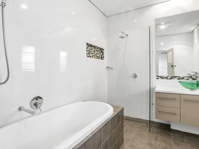 52 Ramsdale Street, Doubleview