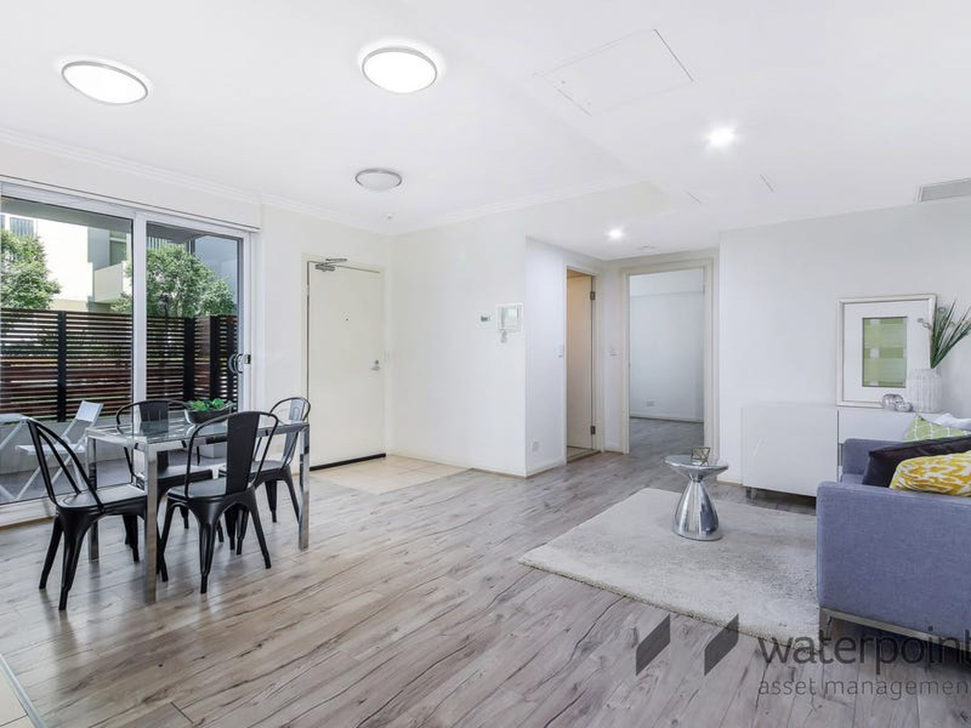 1A / 5 Bay Drive, Meadowbank