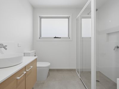 2 / 10 Pimelea Close, George Town