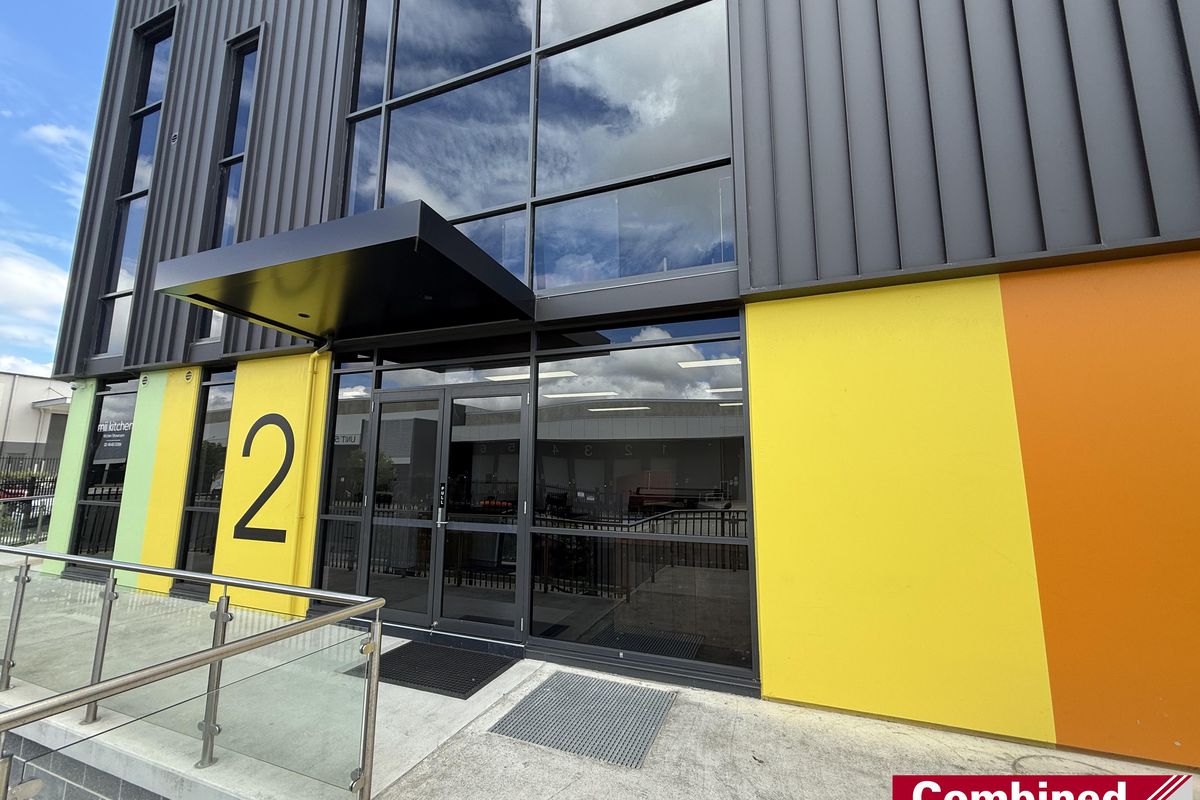 2 / 2 Grazier Way, Gregory Hills