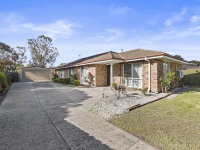 12 Lorraine Court, Pakenham