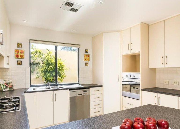2 Myrtle Road, Seacliff