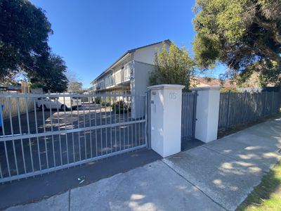 5 / 95 Summerhill Road, Footscray