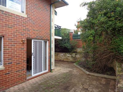 10 / 39 King George St, Victoria Park