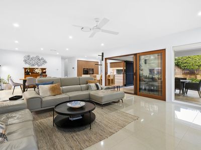 3 Joan Street, Norman Park