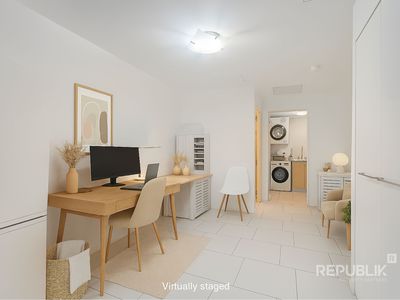 2205 / 2 Ephraim Island, Paradise Point