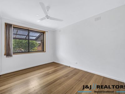 6 Plato Crescent, Wheelers Hill