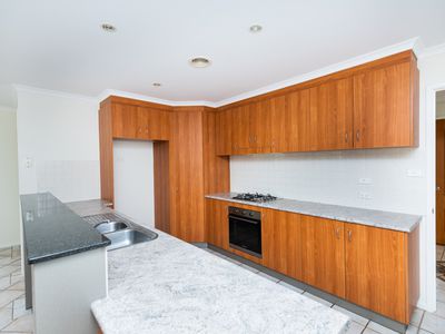 4 Unwin Avenue, Jerrabomberra