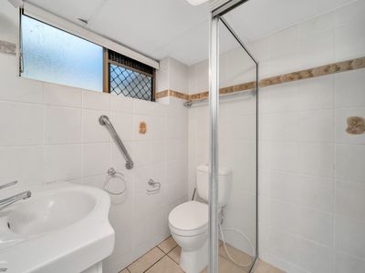 2 / 249-255 Esplanade, Cairns North