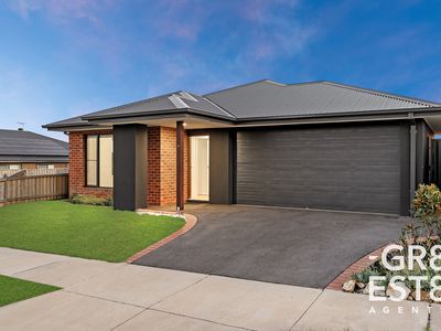 17 Chesney Rise, Officer