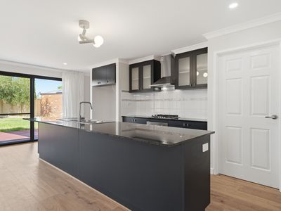 26 Januk Turn, South Guildford