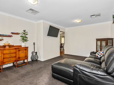 6 Borden Court, Dudley Park