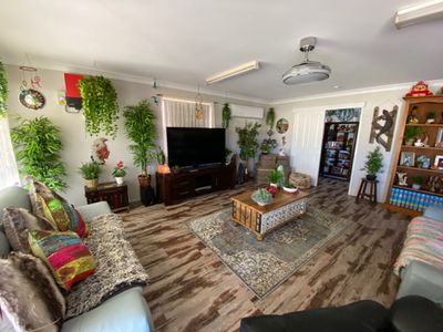 4 Vicki Parade, Torquay