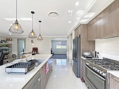 11 Pelagic Court, Dubbo