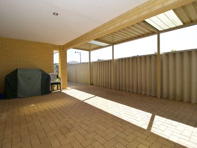 24 Almond Avenue , Shoalwater
