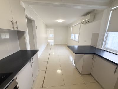 12 Ellis Crescent, Miller