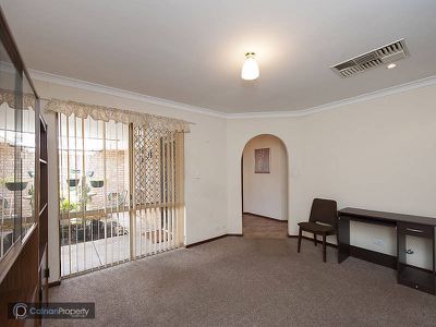 2 / 22 Ainsworth Loop , Booragoon