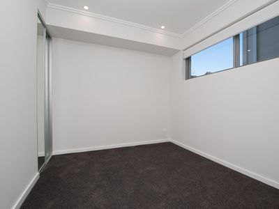 10/95* Flora Terrace, North Beach