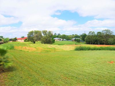 5 Bernard Crescent, Kingaroy