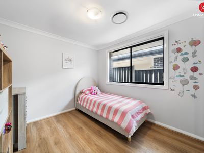 32A Hinton Loop, Oran Park