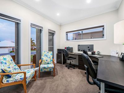 14 Gardenia Place, Wakerley