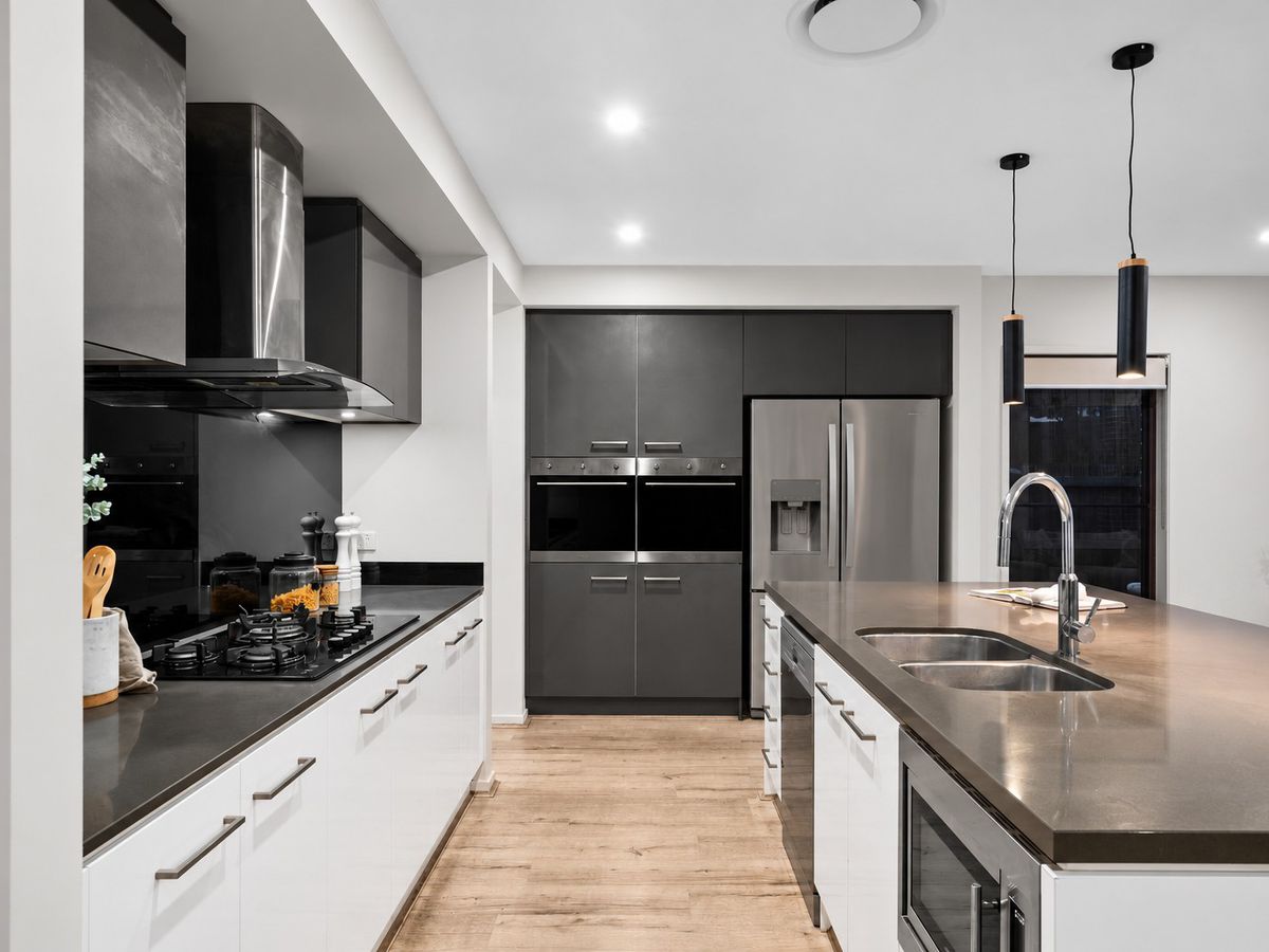 79 Calm Crescent, Springfield Lakes