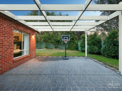 16 SILKYOAK COURT, Albury