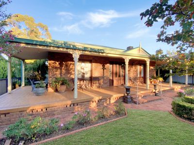 53 Church Street, Forbes