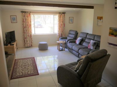 14330 D'Aguilar Highway, Nanango