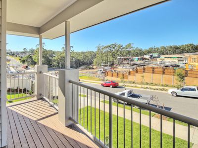 305 Lakeside Avenue, Springfield Lakes