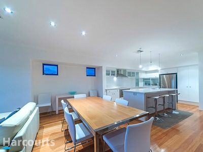 33 Trumpeter Parade, Yanchep