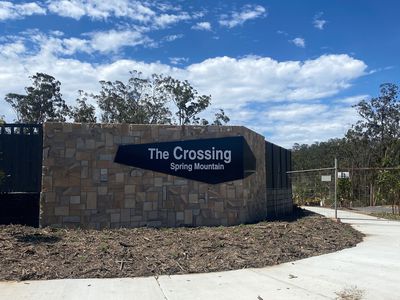 5 Standley Place , Spring Mountain