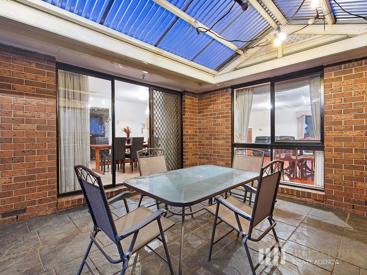64 Bellbrook Drive, Dandenong North