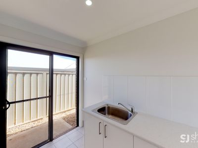 13 Mortlock Avenue, Dubbo