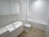 907 / 37 Harbour Road, Hamilton
