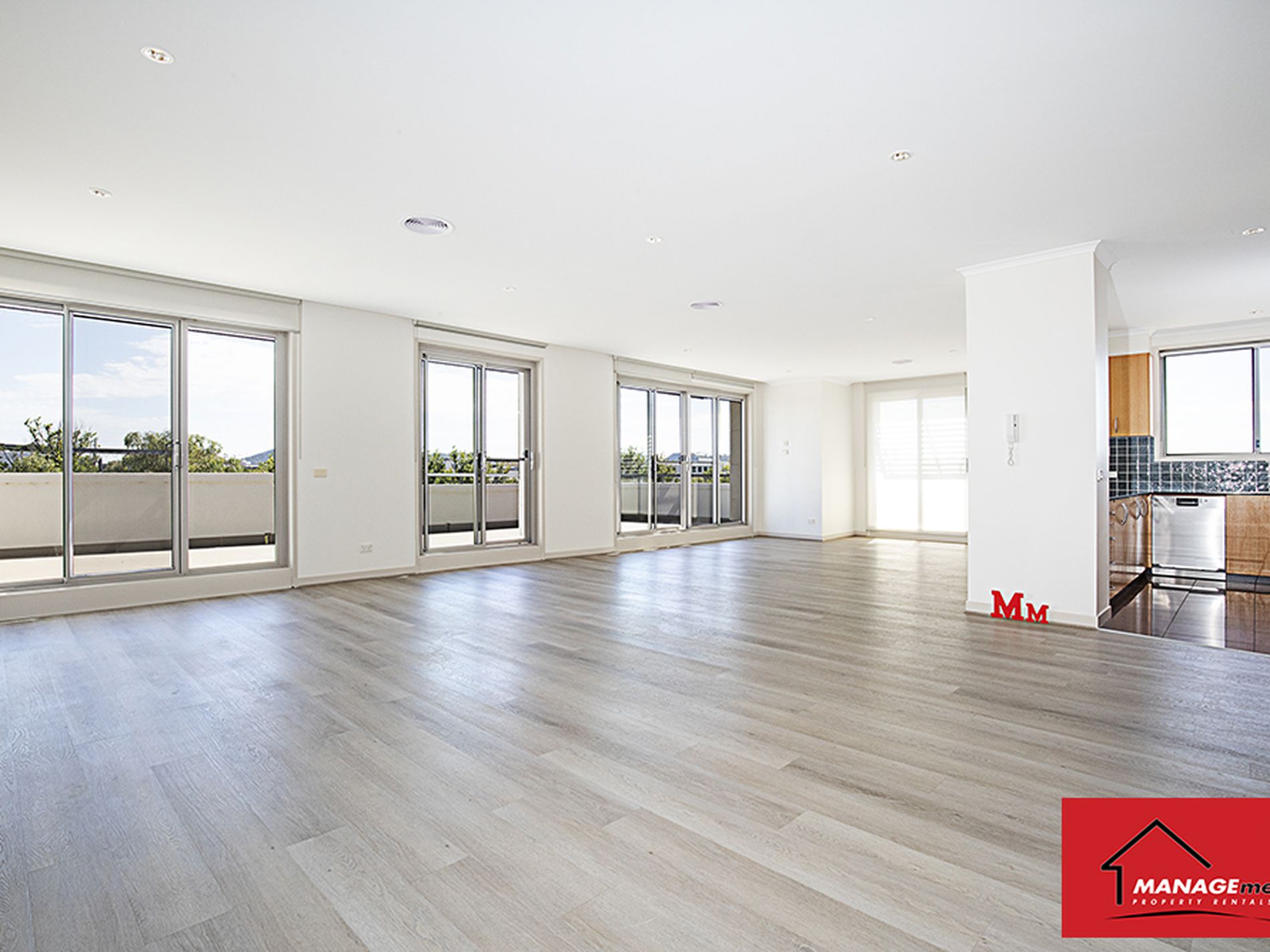 40 / 12 NATIONAL CIRCUIT, Barton