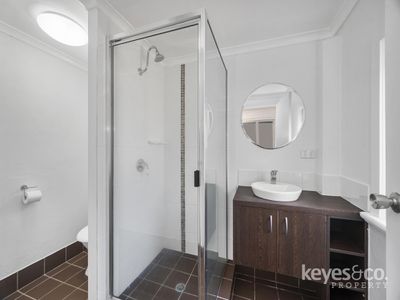 1 / 136 Queens Road, Hermit Park