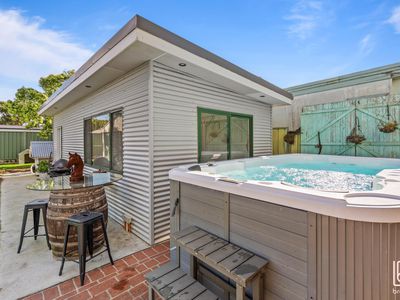 8 Georgina Avenue, Gorokan