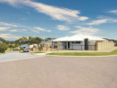 2 Tide Way , Singleton