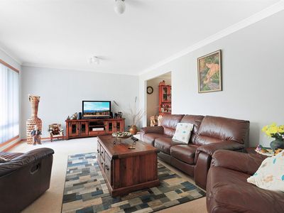 28 Leigh Crescent, Ulladulla