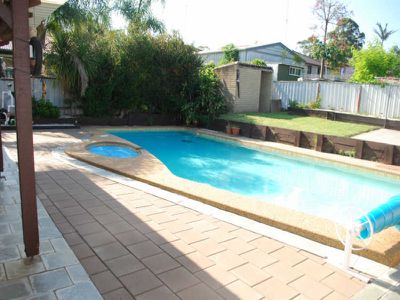 18 Coachwood Drive, Farmborough Heights