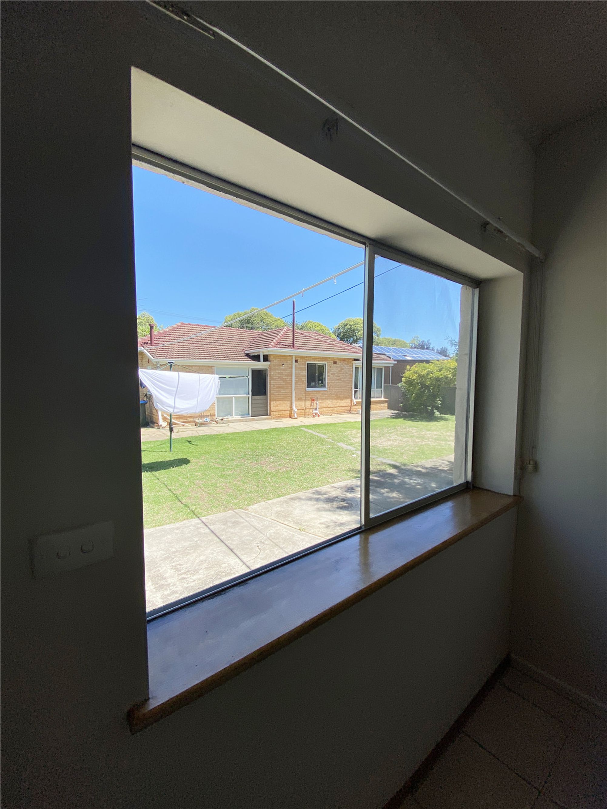 2 / 11 Neville Avenue, Clarence Gardens