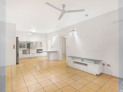 2 / 670-678 Bruce Highway, Woree